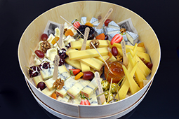 Box’apero 10-12 personnes 5 fromages AOP (900g) Box’apero 10-12 personnes 5 fromages AOP (900g)